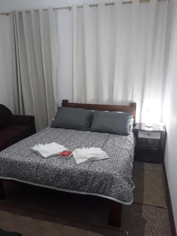 Apartamentos Por Diaria Av Domingos De Almeida 펠로타스 외부 사진